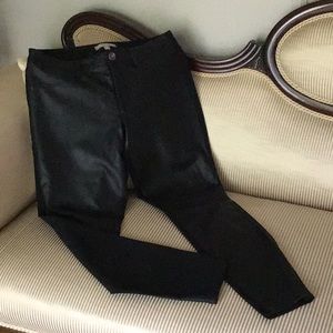Black “Banana Republic” Skinny Jeans - Size 6